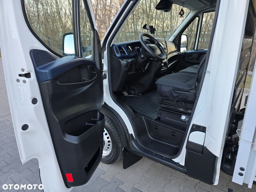 Iveco Daily - 12