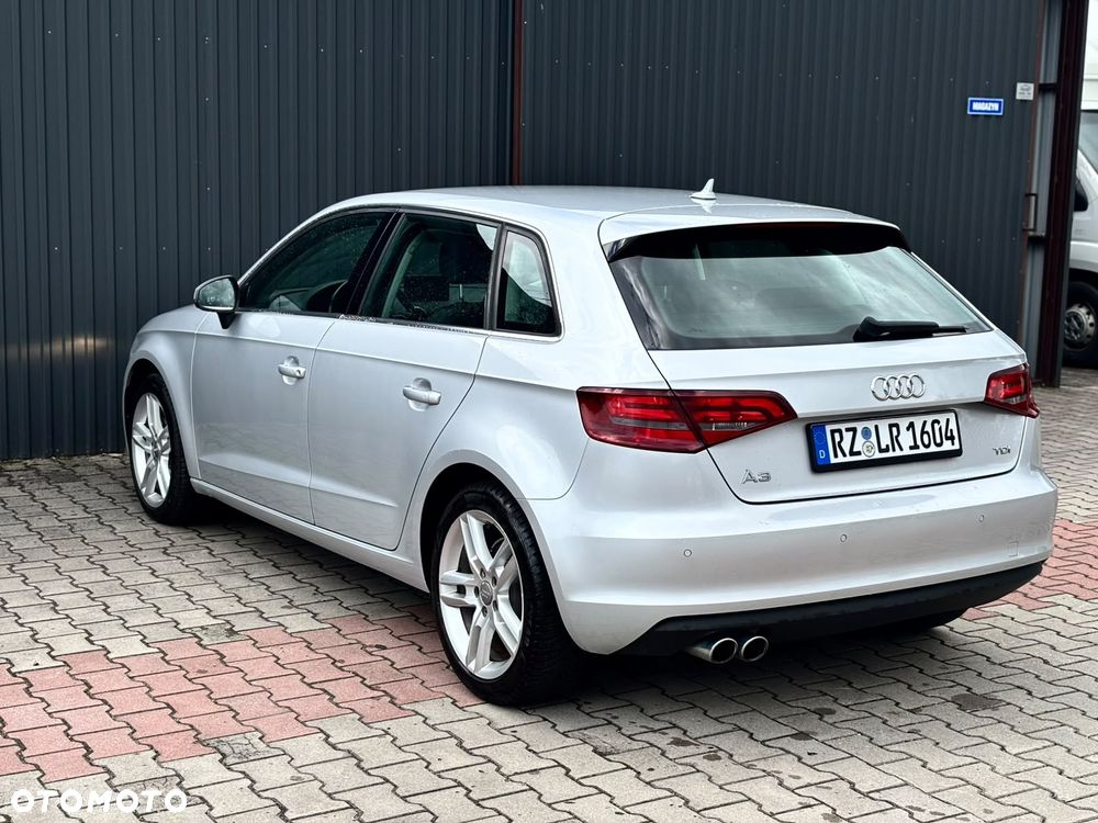 Audi A3 Sportback 2.0 TDI (clean diesel) S tronic Ambiente - 9