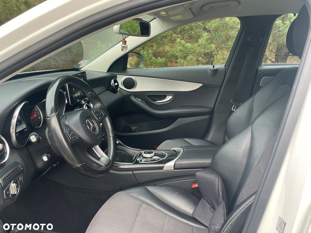 Mercedes-Benz Klasa C 200 4-Matic 7G-TRONIC - 6