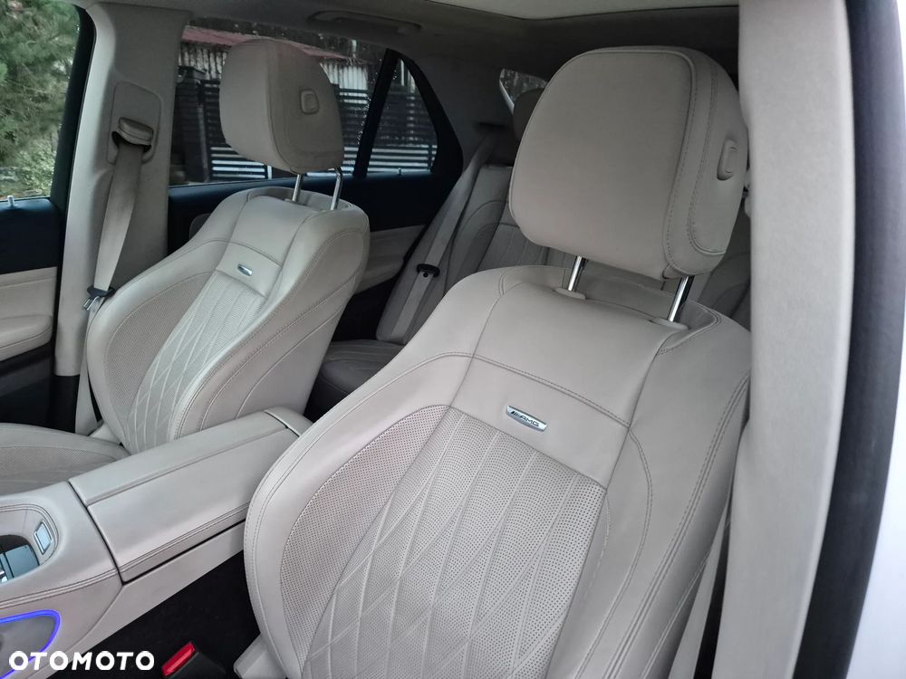 Mercedes-Benz GLE - 23