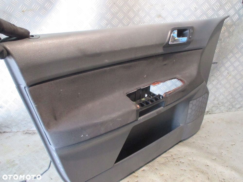 VW POLO 9N BOCZEK TAPICERKA DRZWI LEWY PRZÓD 5D - 2