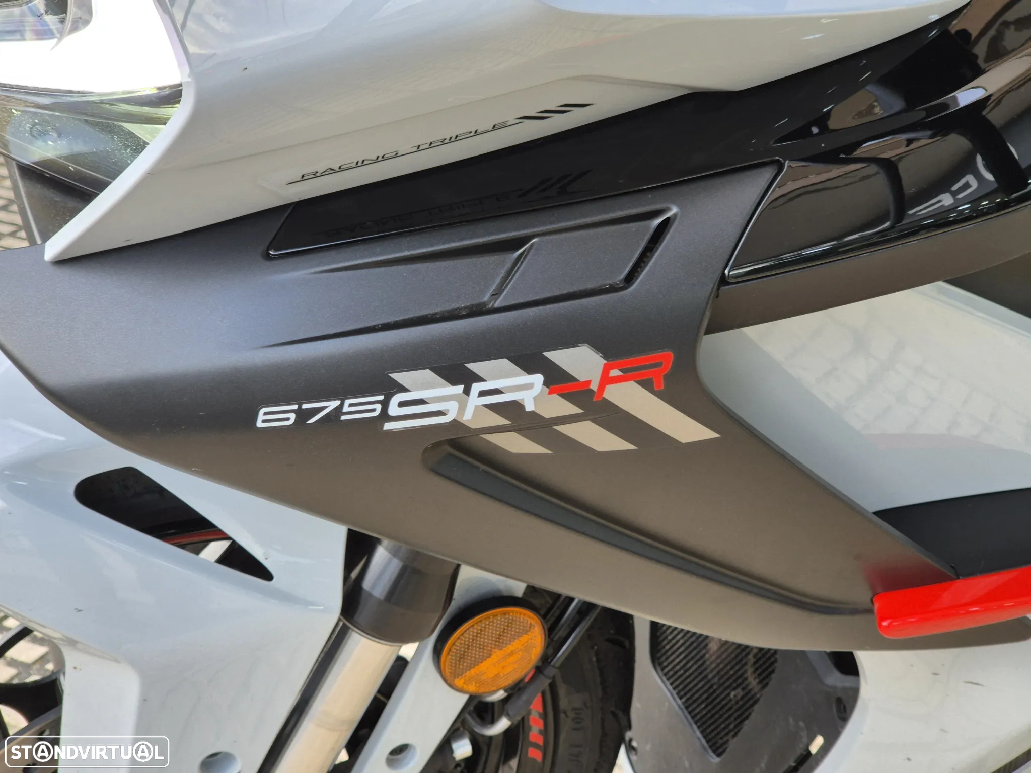 CF Moto 675SR-R - 11