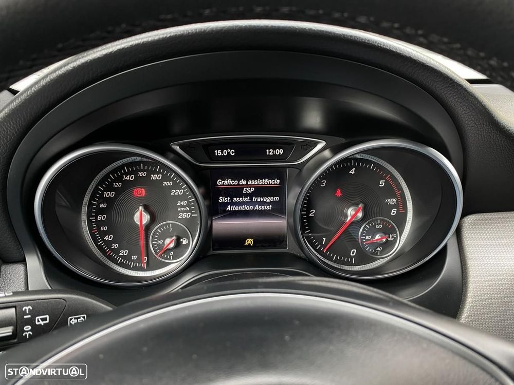 Mercedes-Benz CLA 180 d Shooting Brake Urban - 26