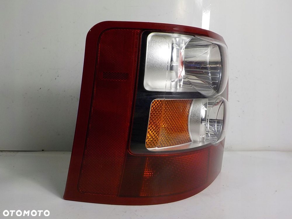 RANGE ROVER SPORT I L320 LAMPA LEWA TYLNA LEWY TYŁ - 2
