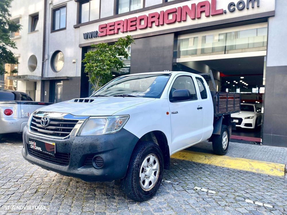 Toyota Hilux 2.5 D-4D 2WD CE - 1