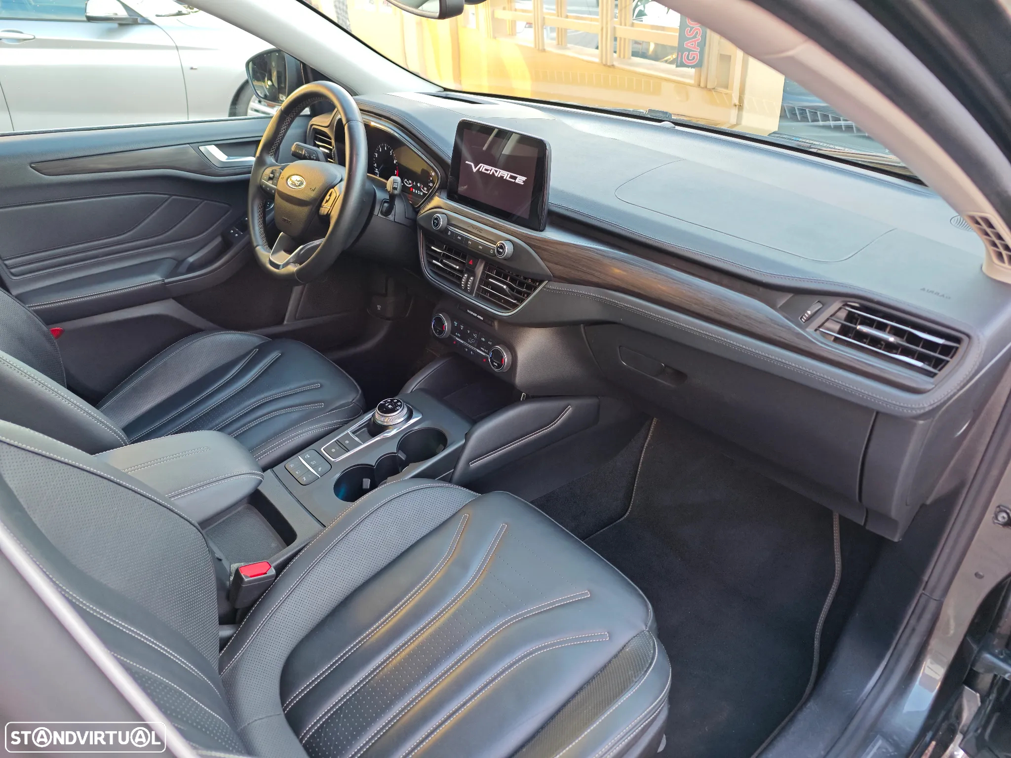 Ford Focus 1.5 EcoBoost Vignale Aut. - 27