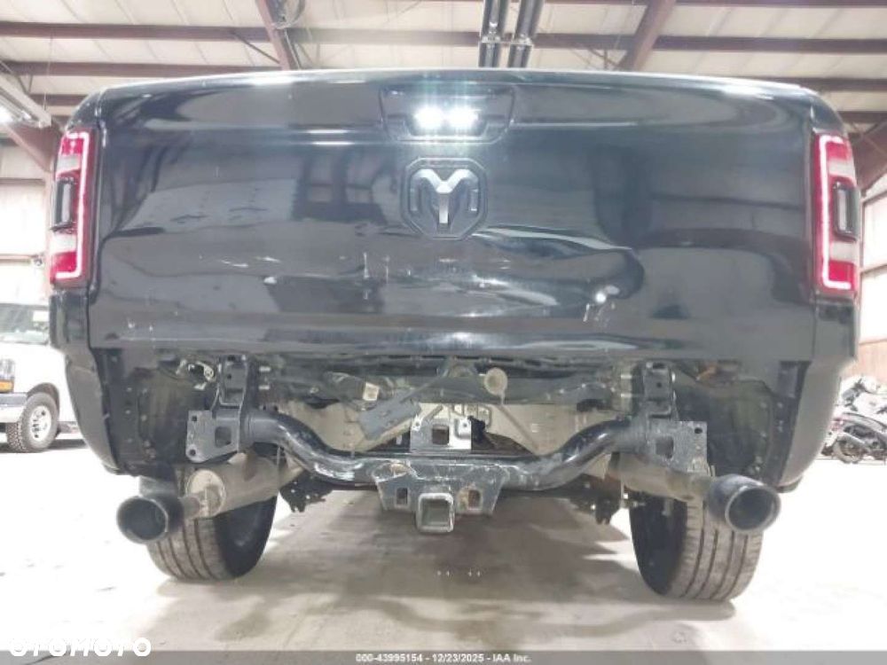 RAM 1500 - 10