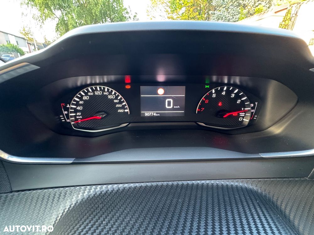 Peugeot 208 1.2 L PureTech STT Active Pack - 14
