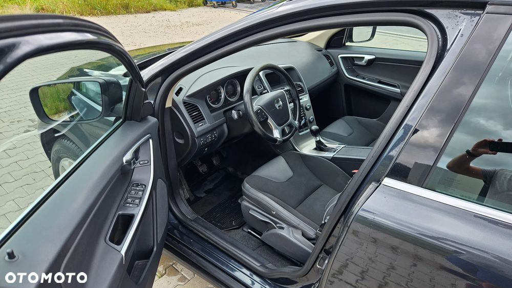 Volvo XC 60 DRIVe Momentum - 6
