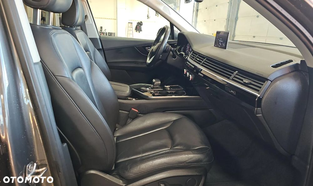 Audi Q7 55 TFSI quattro tiptronic - 9