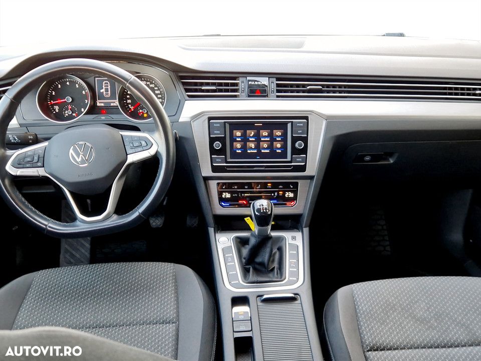 Volkswagen Passat 1.5 TSI ACT Trendline - 13