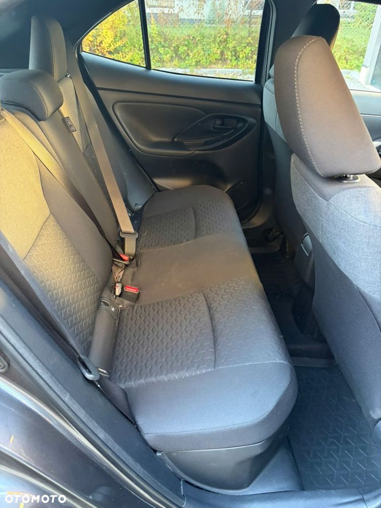 Toyota Yaris Cross Hybrid 1.5 Comfort 4x4 - 13