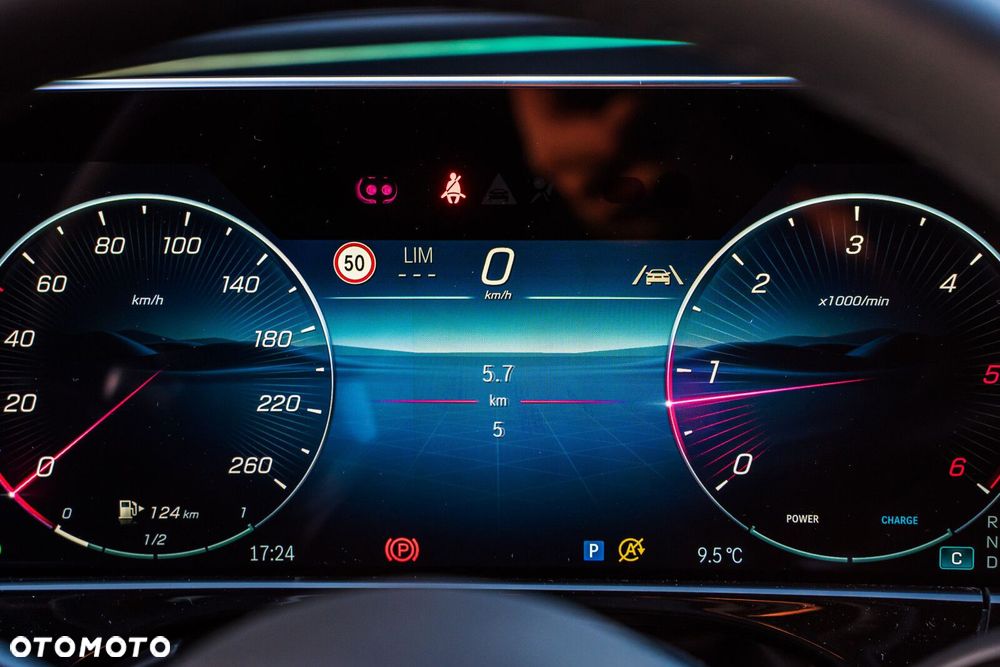 Mercedes-Benz Klasa E - 22