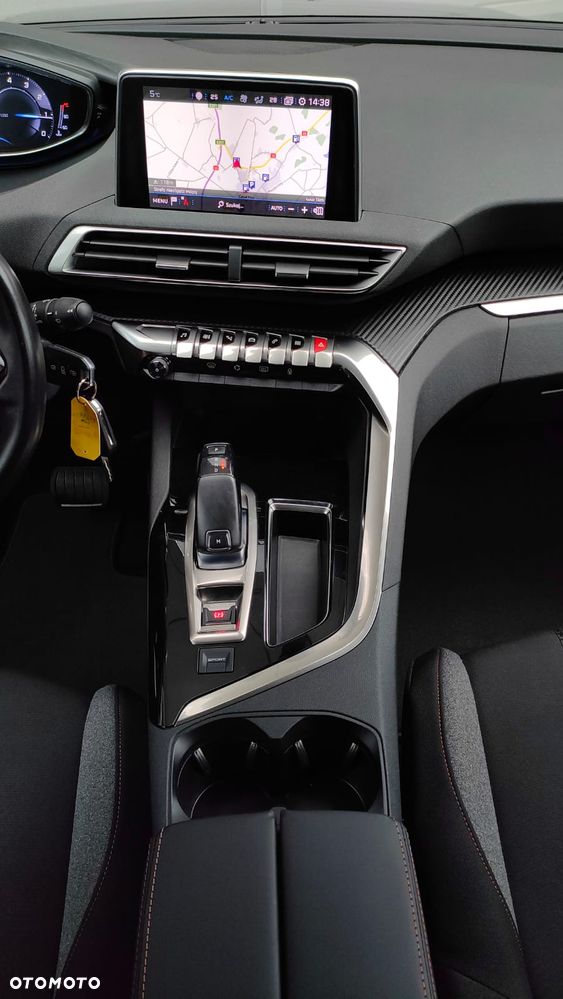 Peugeot 5008 - 16