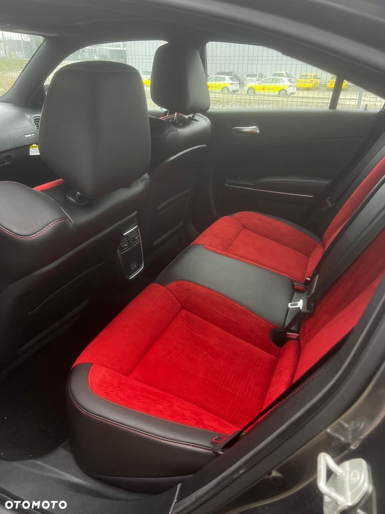 Dodge Charger 6.4 Scat Pack Widebody - 4