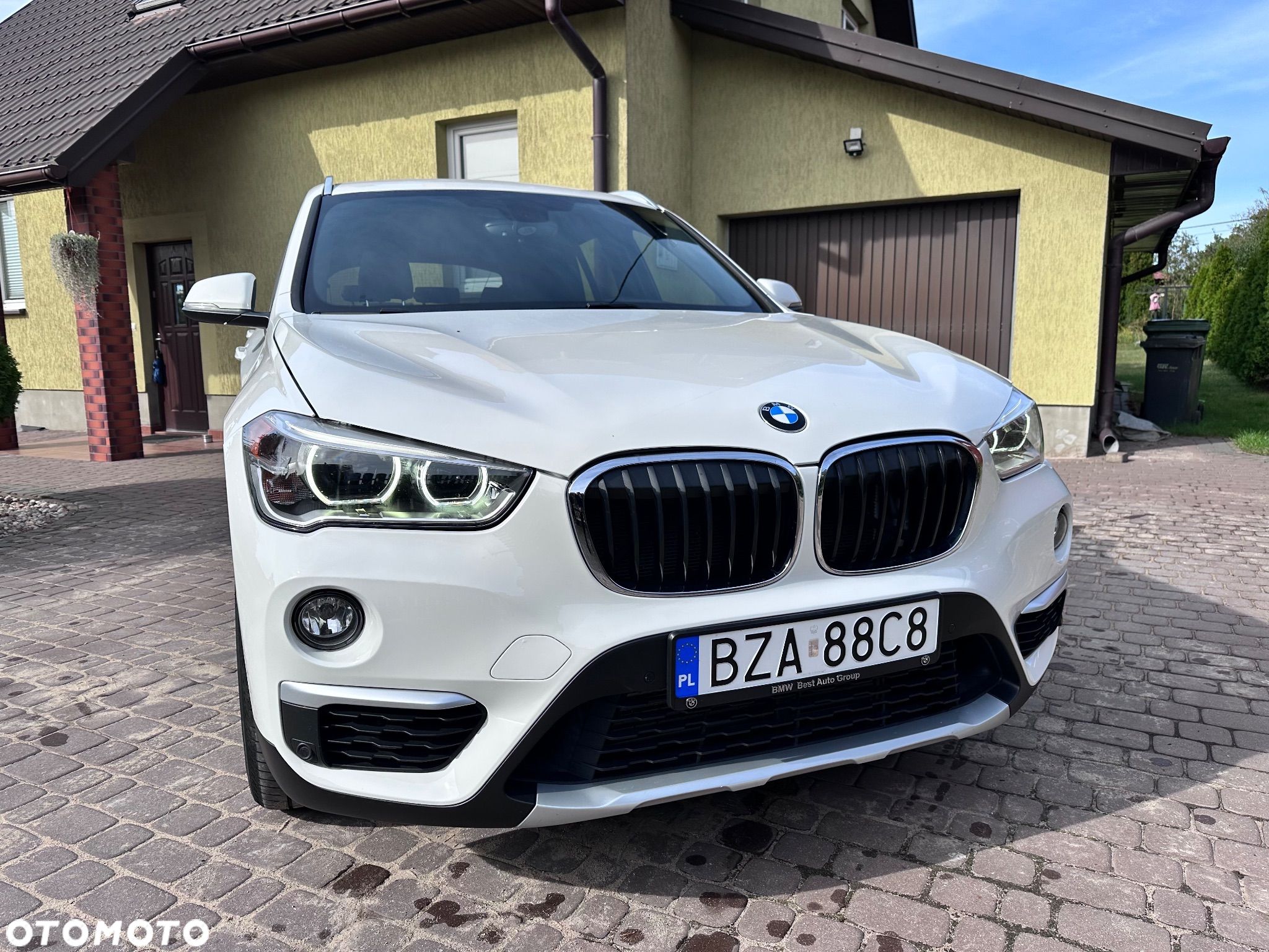 BMW X1 - 1
