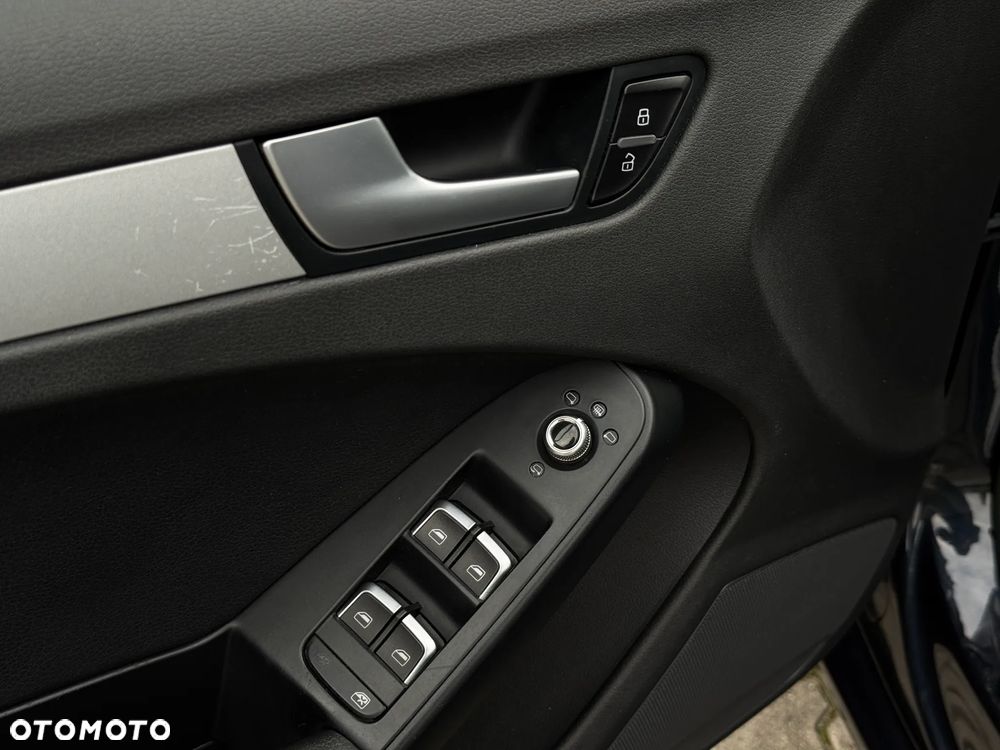 Audi A4 Avant 2.0 TDI ultra - 36