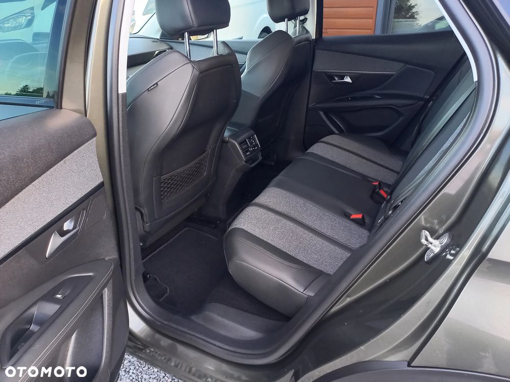 Peugeot 3008 BlueHDi 130 Stop & Start Allure Business-Paket - 20