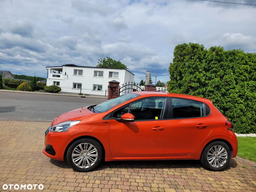 Peugeot 208 1.2 PureTech Style - 5