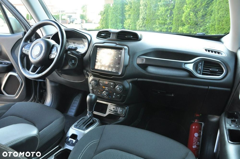 Jeep Renegade - 30