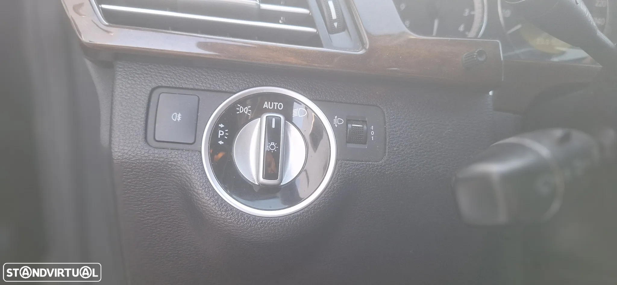 Mercedes-Benz E 200 BlueTEC Elegance - 17