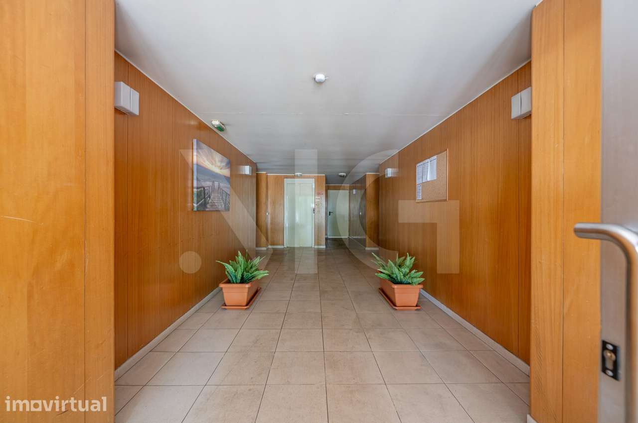 Apartamento T2 com Varanda, Garagem e Arrumos, na Maia - Grande imagem: 3/57