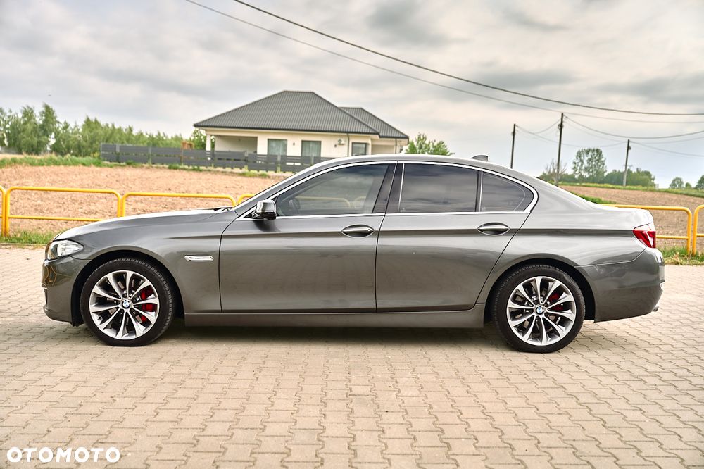 BMW Seria 5 525d xDrive Modern Line - 11