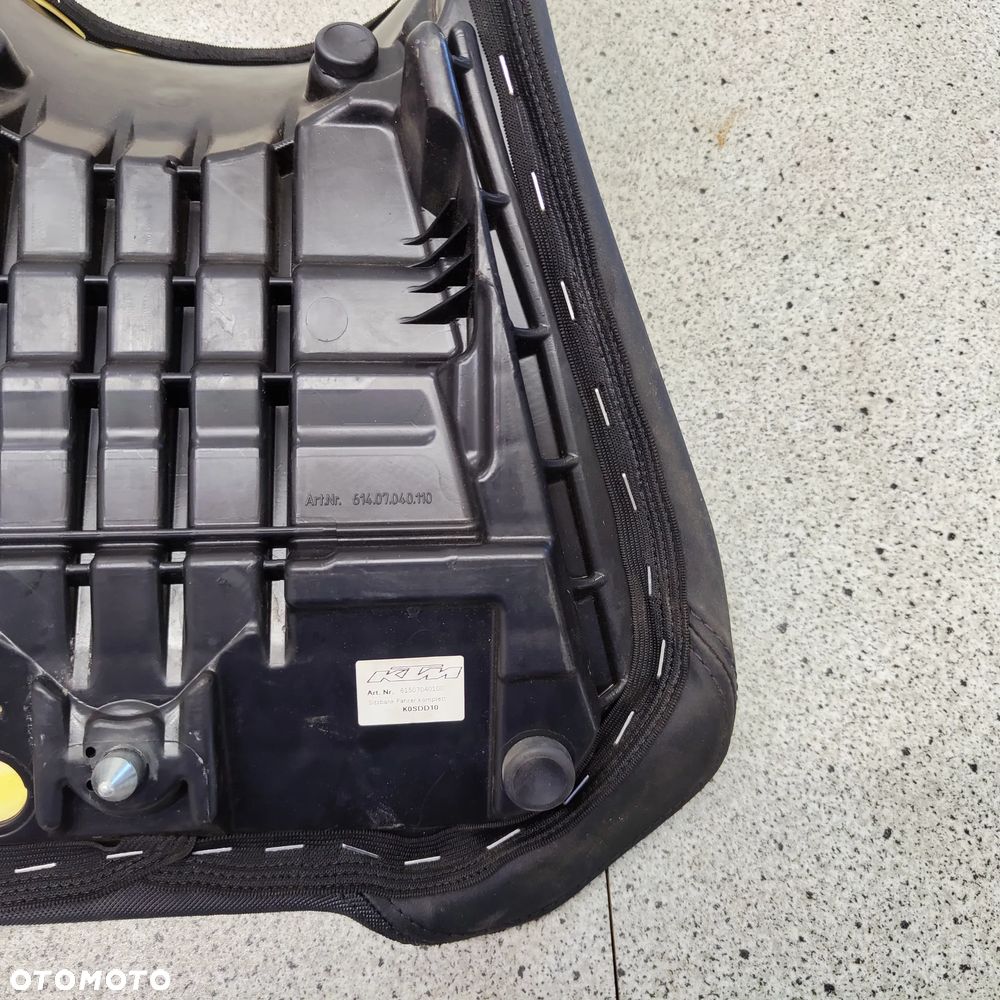 Kanapa, fotel przód, siedzenie kierowcy KTM 1290 Super Duke GT - 16