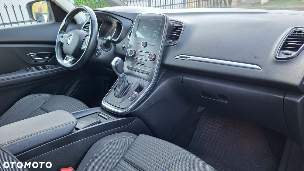 Renault Scenic - 12