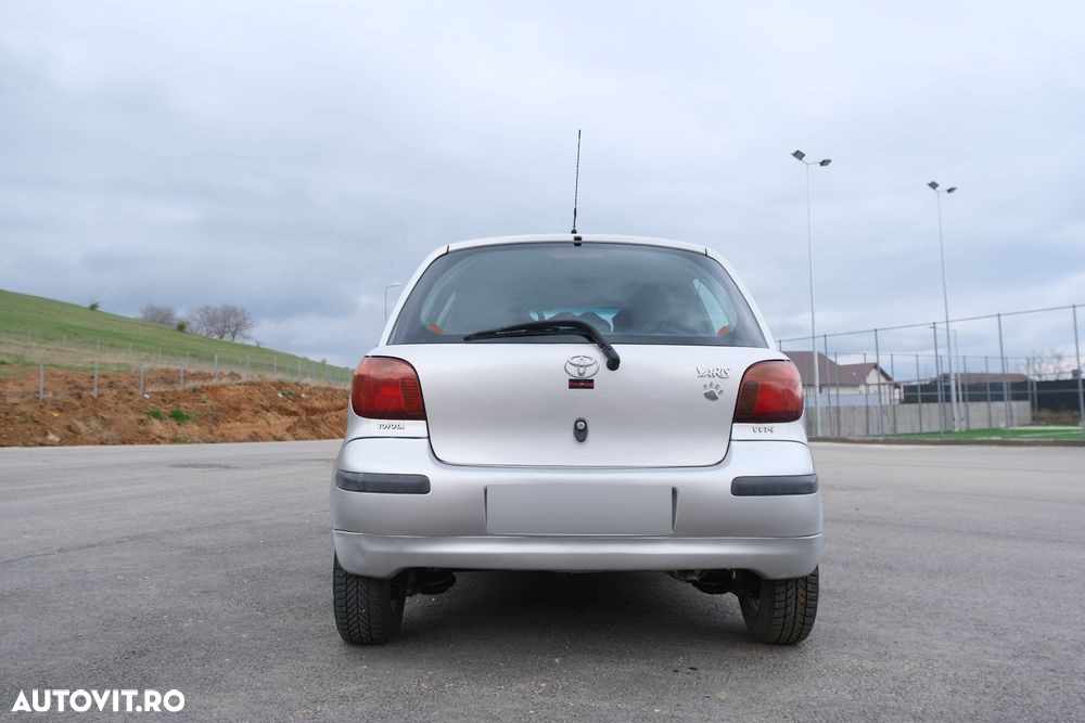 Toyota Yaris - 13
