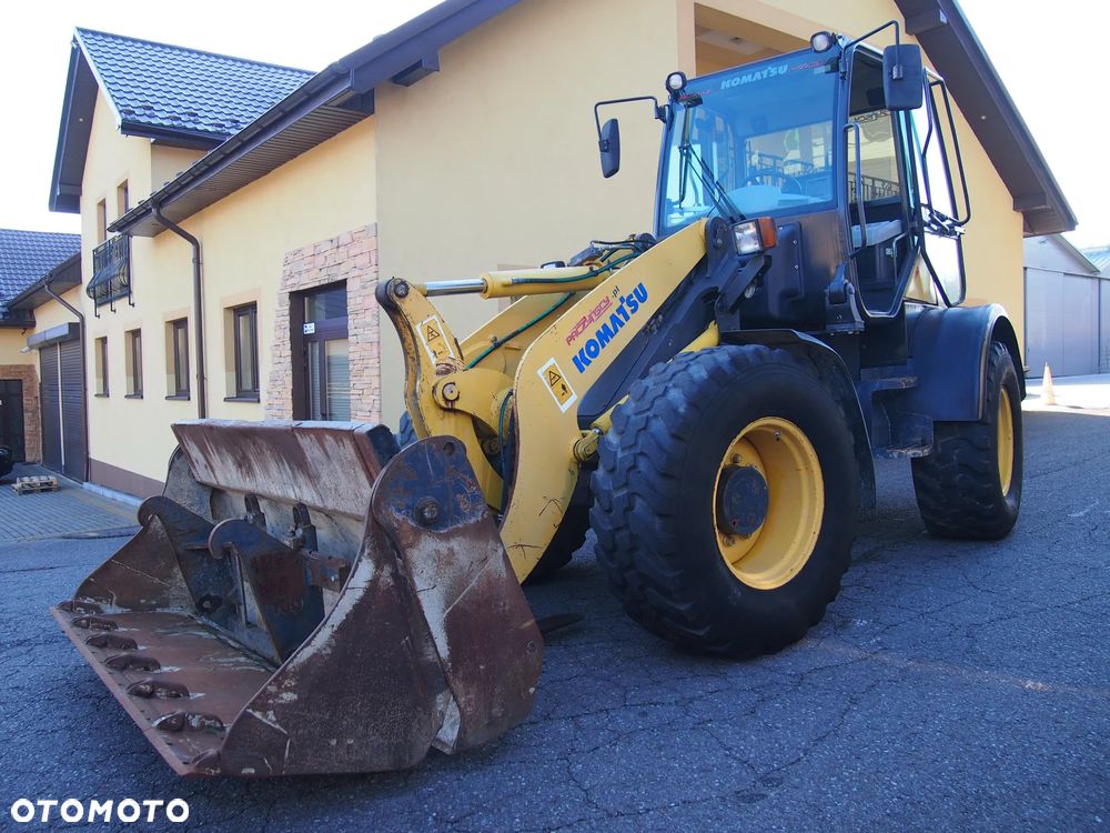 wszystkie maszyny są sprowadzone w dobrym stanie technicznym i wizualnym . zapraszamy do obejrzenia innych naszych ofert na paczynscy.pl cena na export, nie zawiera podatku - 2
