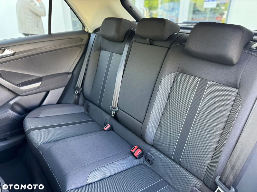 Volkswagen T-Roc 1.5 TSI Life Plus - 24