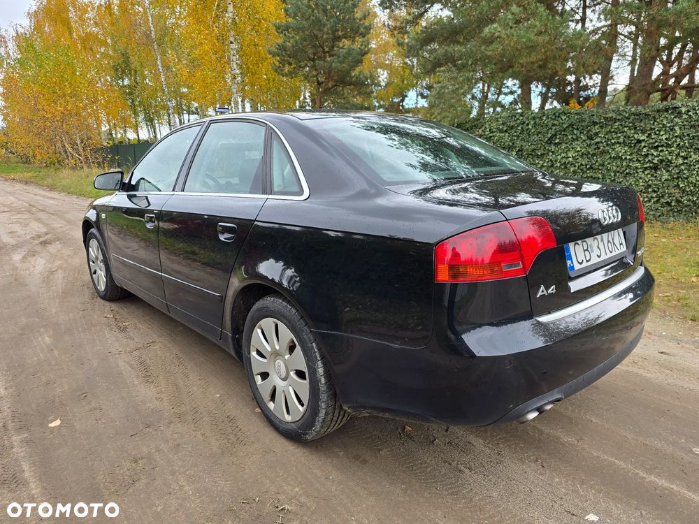 Audi A4 Limousine - 6