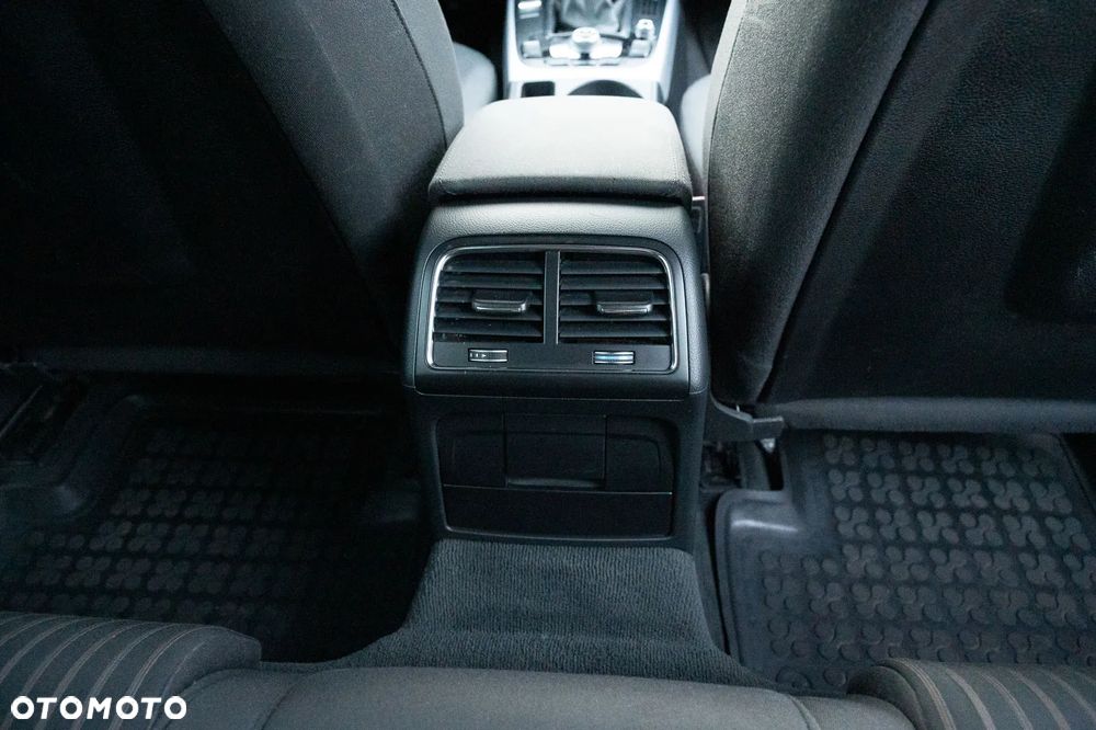 Audi A4 Avant 2.0 TDI 116g DPF Ambiente - 23