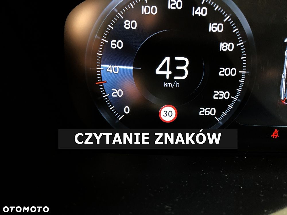 Volvo V60 B4 D Momentum Pro - 15