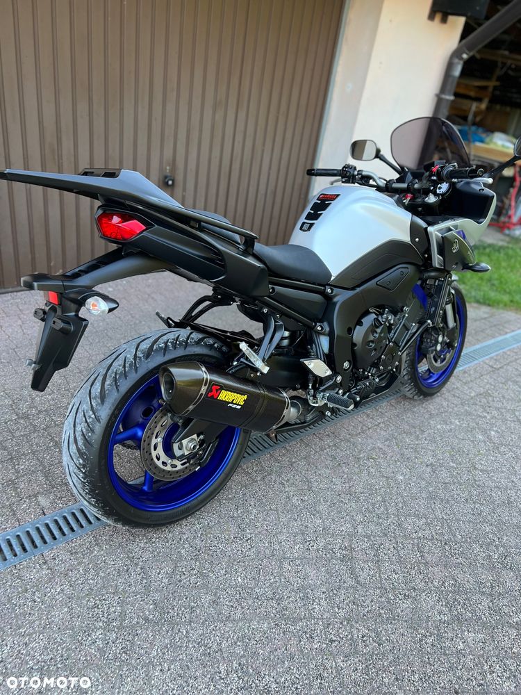 Yamaha FZ8 - 3