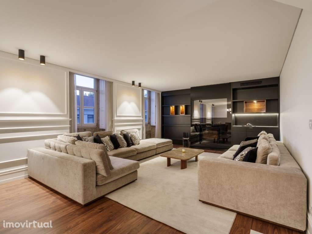 Apartamento T3 de luxo no Centro Histórico de Braga - Grande imagem: 3/56
