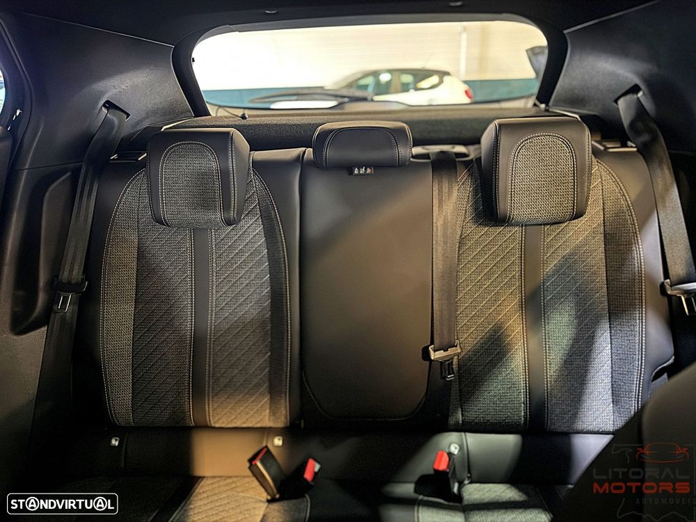Peugeot 2008 1.2 PureTech Allure Pack - 39