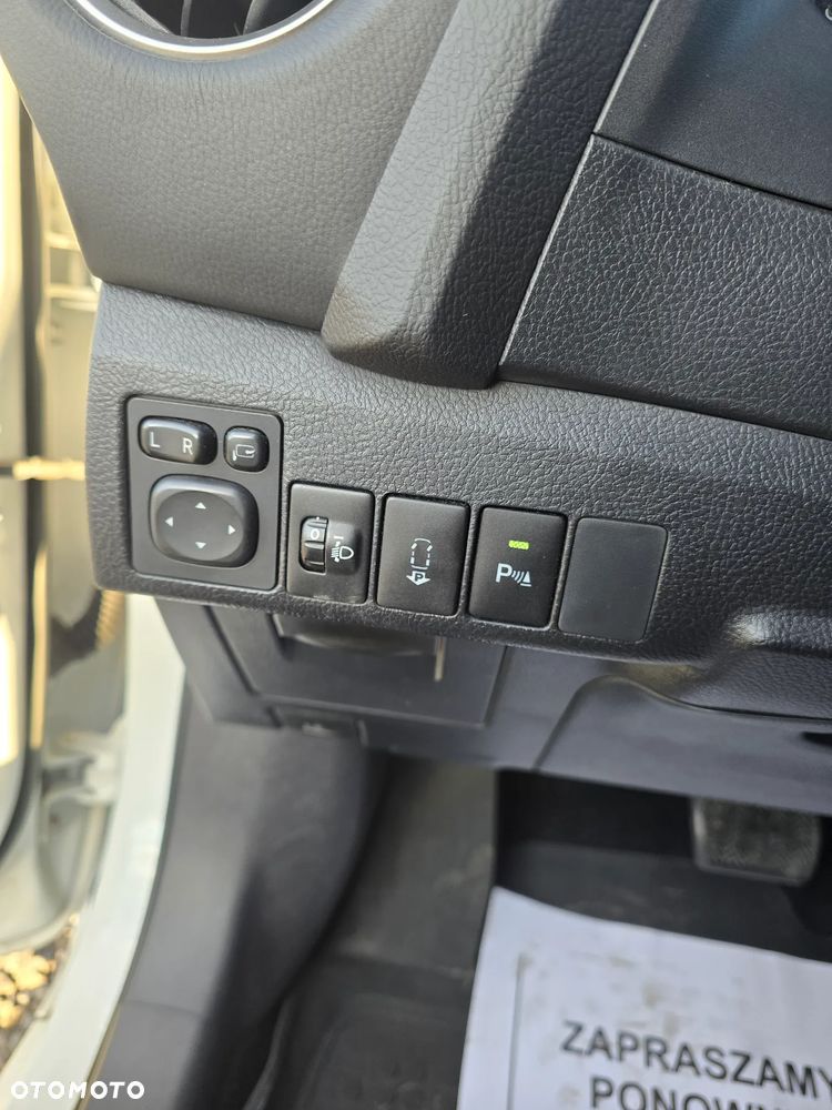 Toyota Auris 1.8 HSD Prestige NAVI - 8