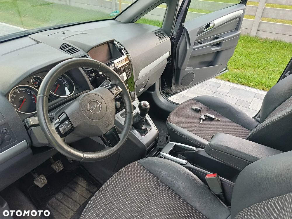 Opel Zafira - 7