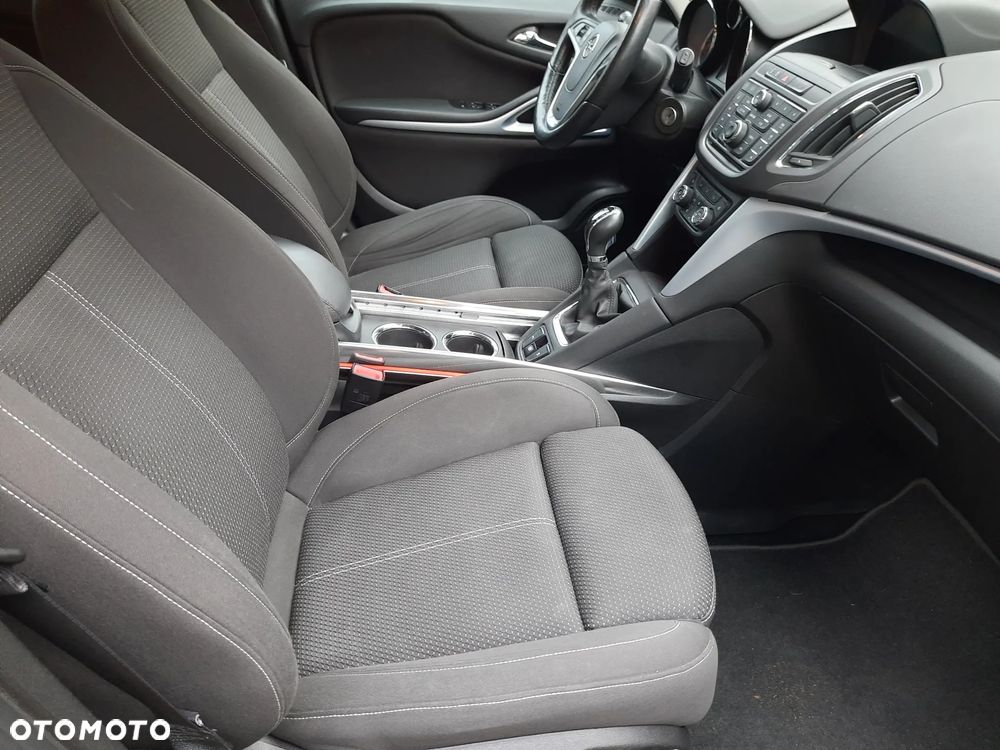 Opel Zafira - 11