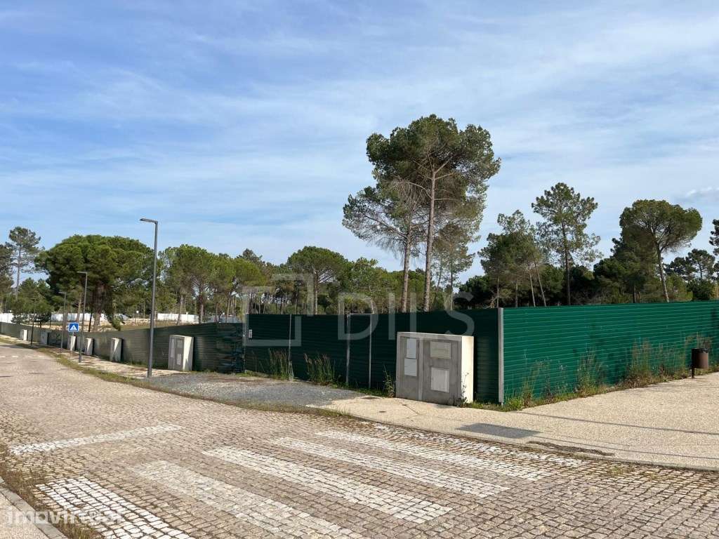 Lote de Terreno num novo empreendimento na Muda, Grândola - Grande imagem: 2/38