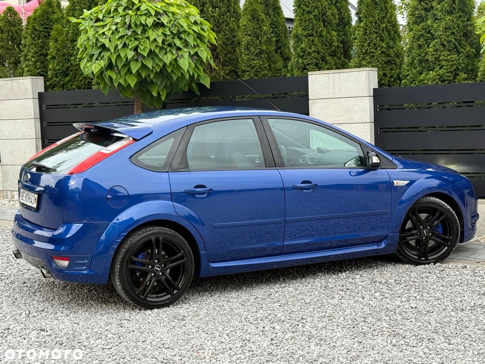 Ford Focus 2.5 ST - 10