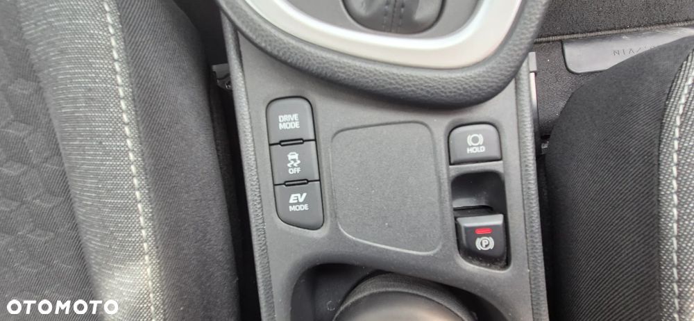 Toyota Yaris Hybrid 1.5 Executive - 19