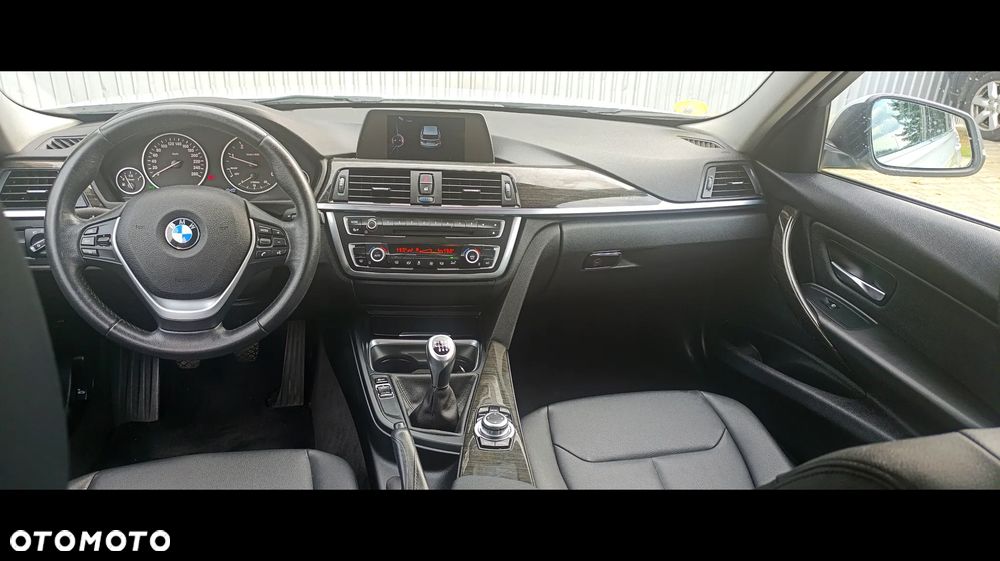 BMW Seria 3 316d Luxury Line - 9