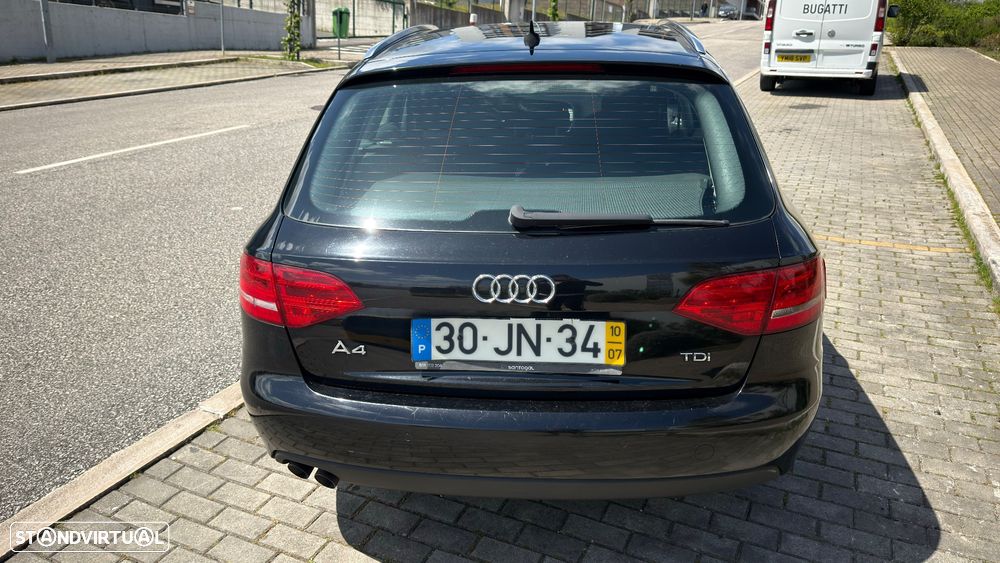Audi A4 Avant 2.0 TDI Advance - 5