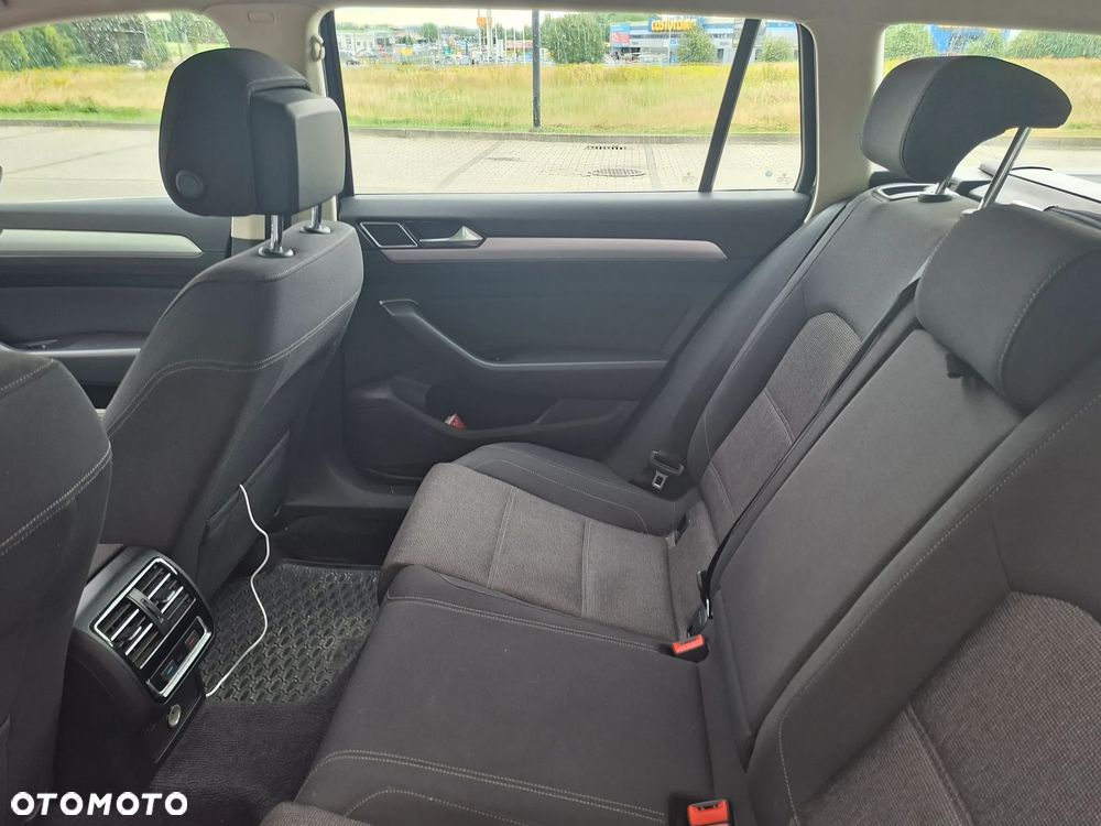 Volkswagen Passat 1.8 TSI BMT Comfortline DSG - 11