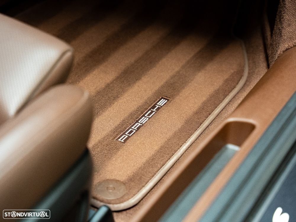 Porsche 911 (992) - 20