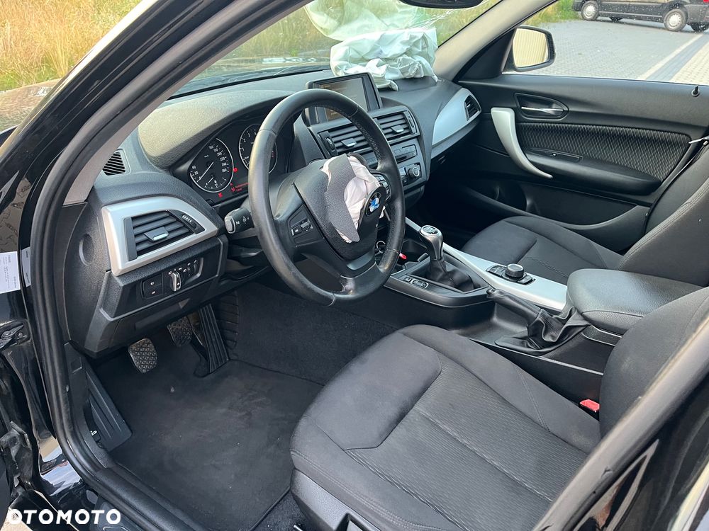 BMW Seria 1 116i - 8