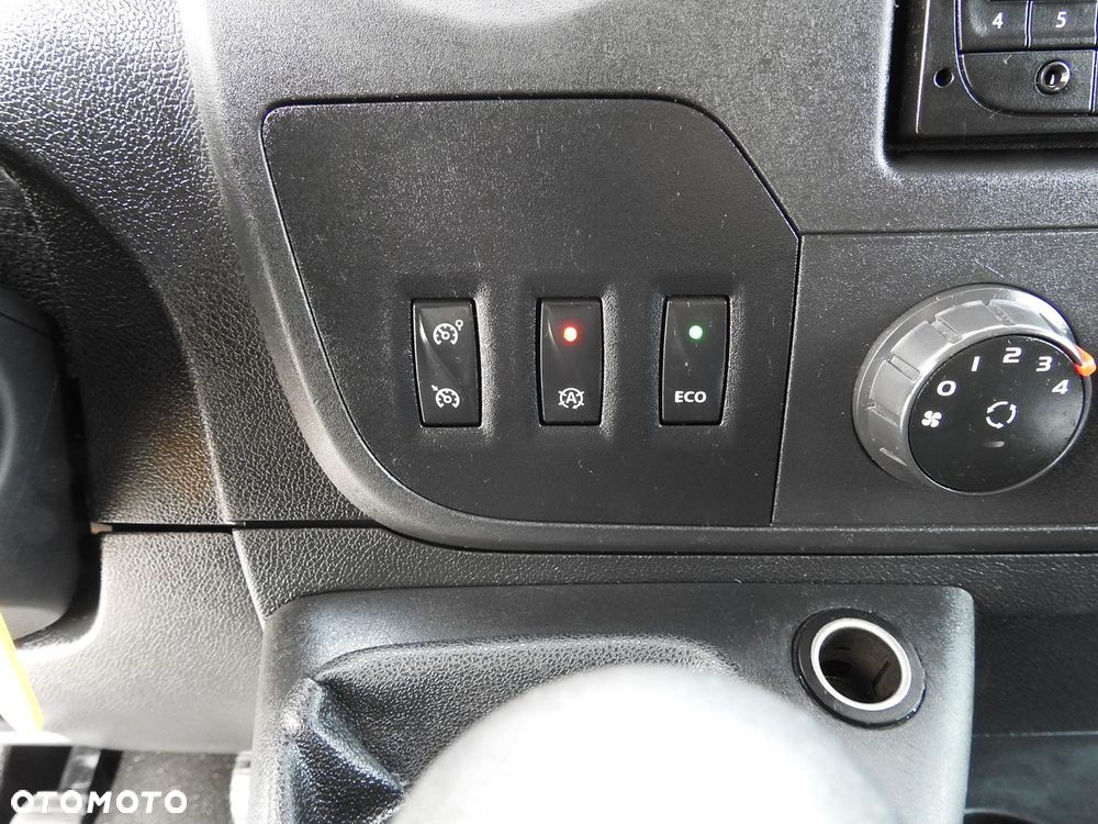 Renault MASTER PLANDEKA 8 PALET TEMPOMAT KLIMATYZACJA  170KM - 30